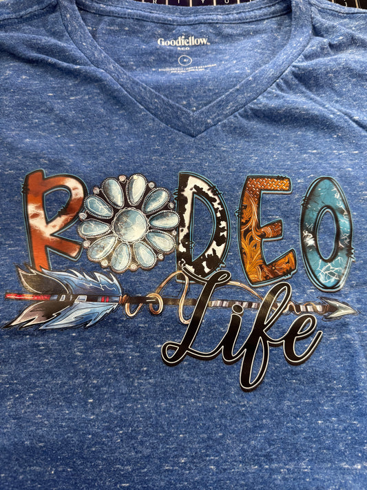 Graphic Tshirts - Rodeo Vibe Vneck