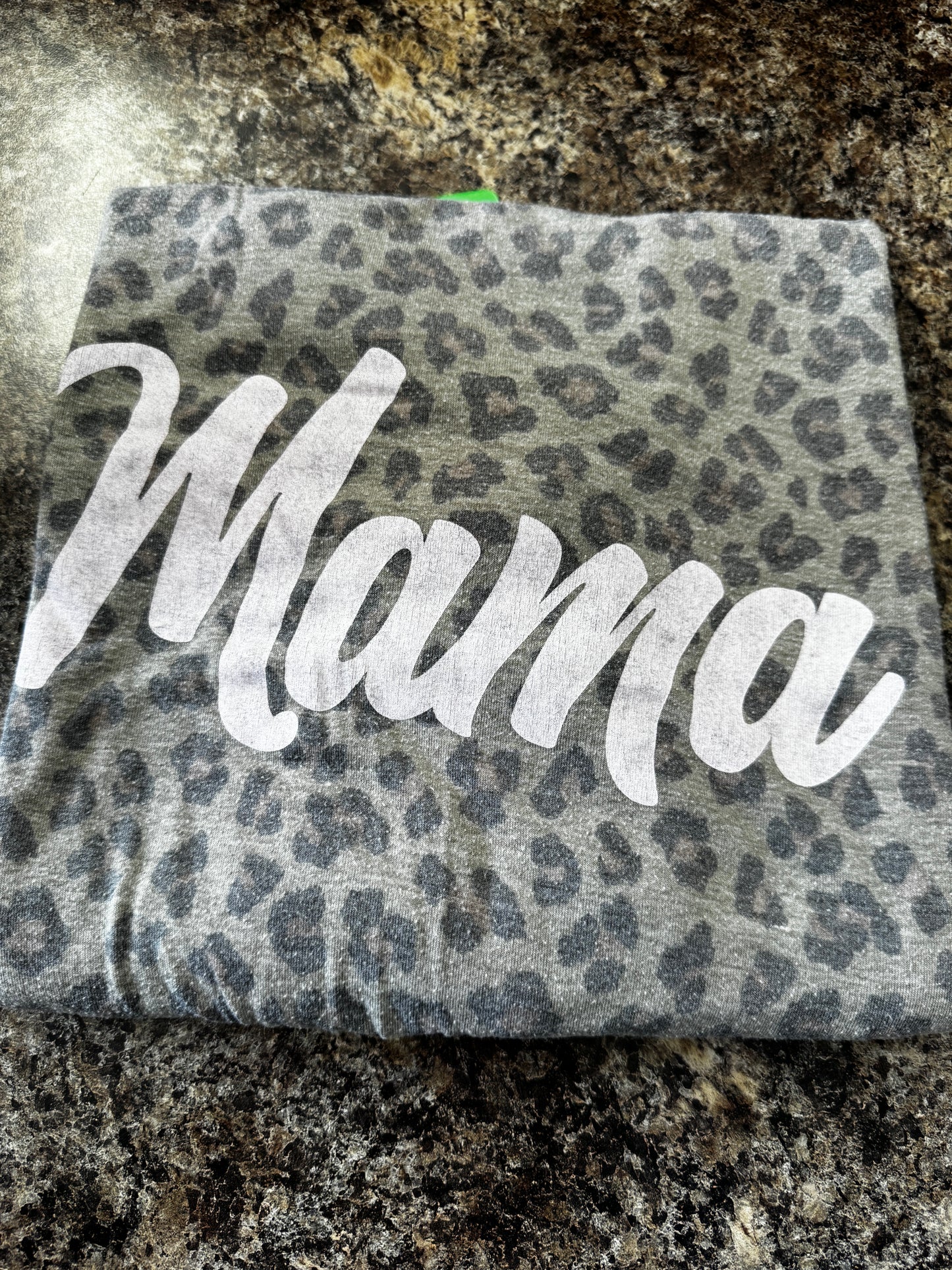 Graphic Tshirts - Mama