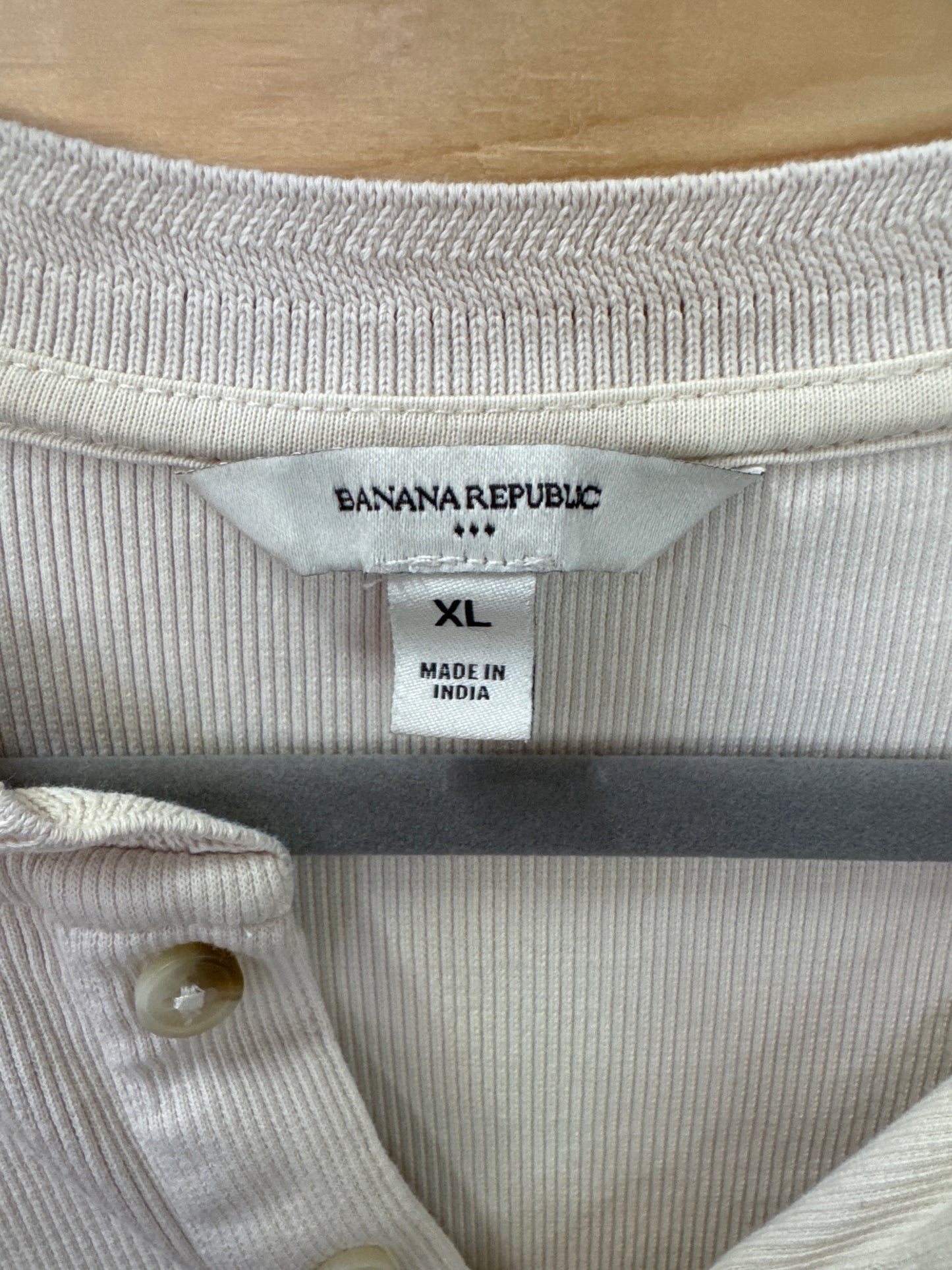 Blouse - Banana Republic Ribbed Henley XL